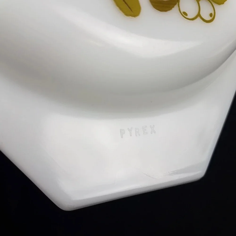 PYREX Corning 945C Avocado Green Floral Oval Casserole Dish Lid Retro Kitchen